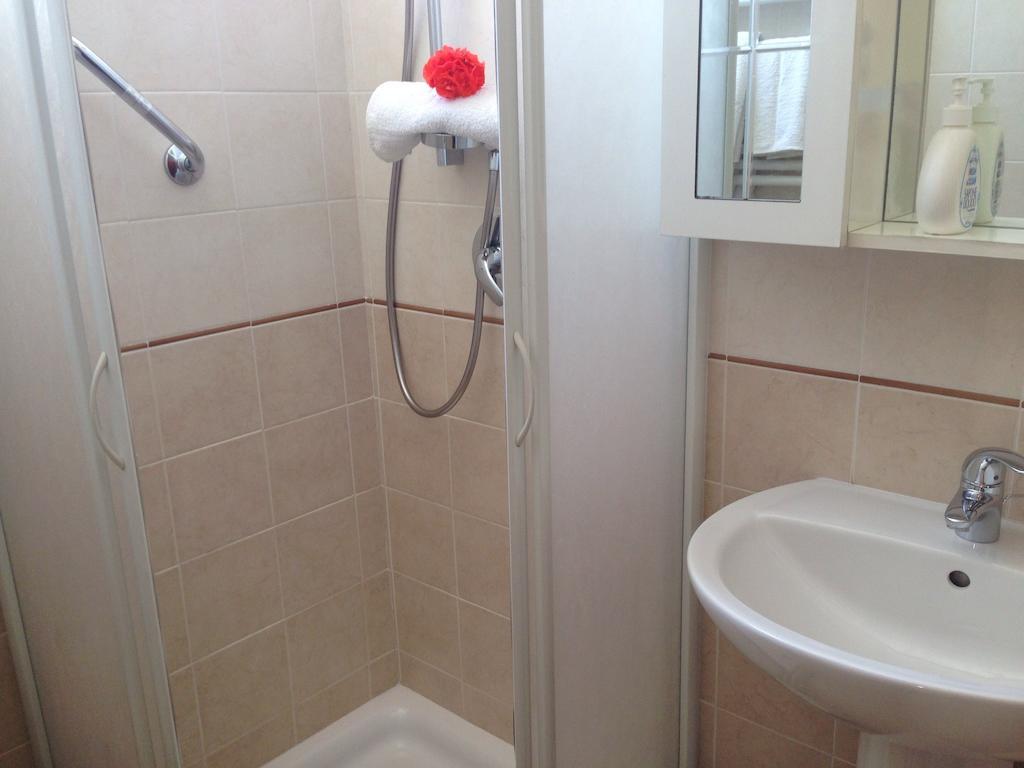 كالياري Albergo La Perla الغرفة الصورة